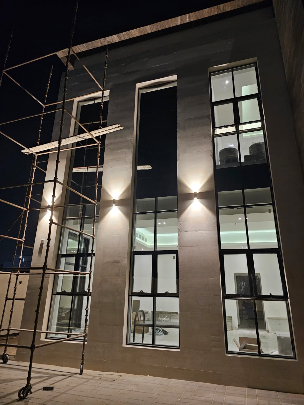 gallery grid image