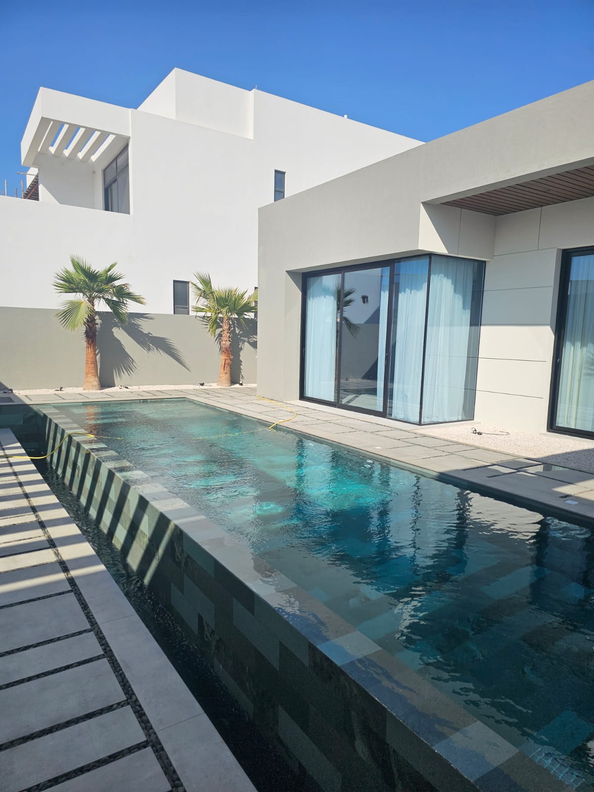 gallery grid image
